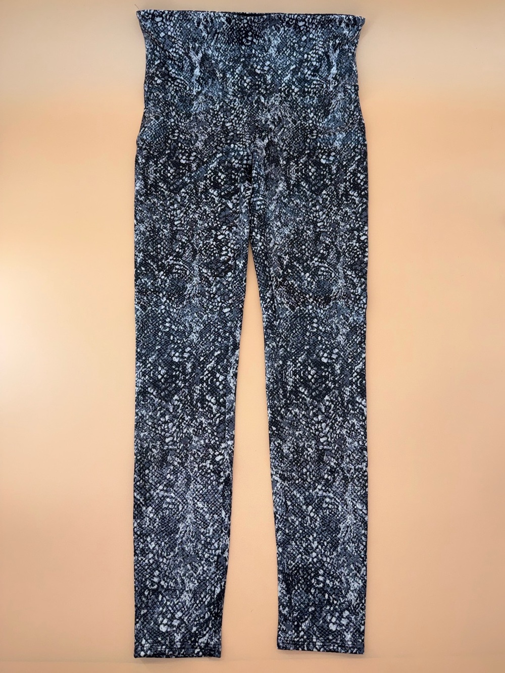 Spanx Faux Leather Snake Shine Leggings High Waist Casual Chic Athletic Wear